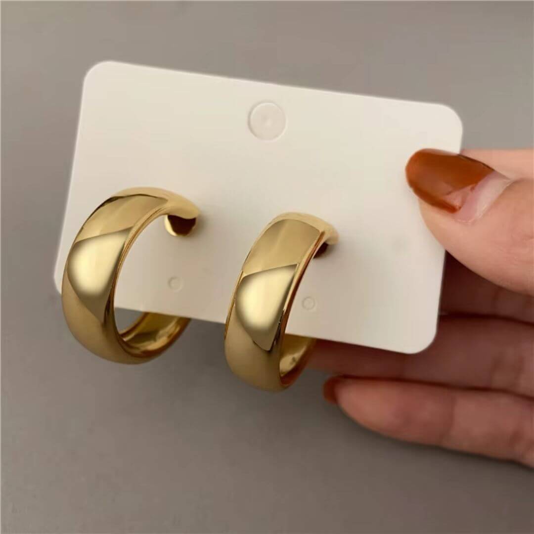 Luz e Essência: Argolas Eternity 925